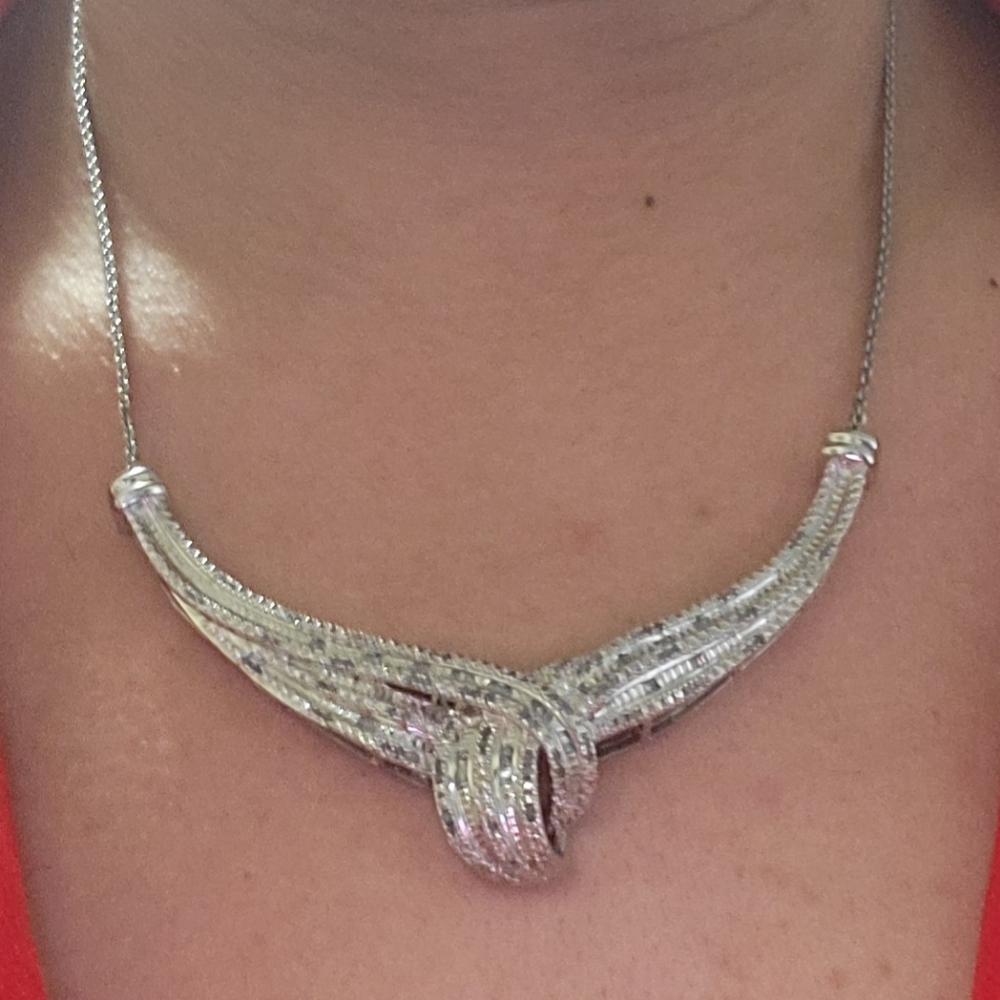 1CTTW Genuine Diamonds Rhodium over Brass Necklace NWOT RETAILED FOR $719.99